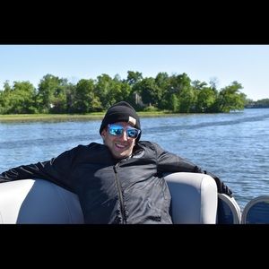 Meet your Posher, Jayosh